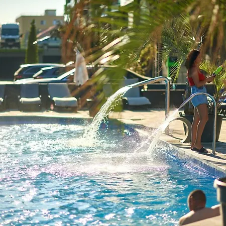 Alegria By Alz Năvodari