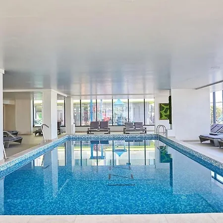 Alegria By Alz Apartment
