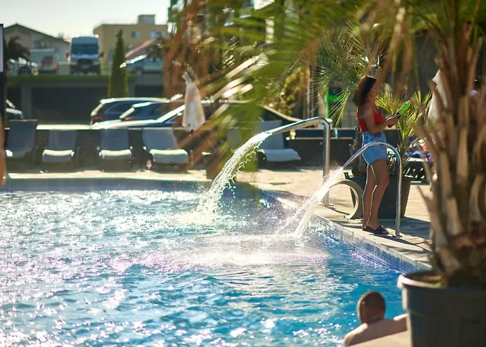 Alegria By Alz Năvodari